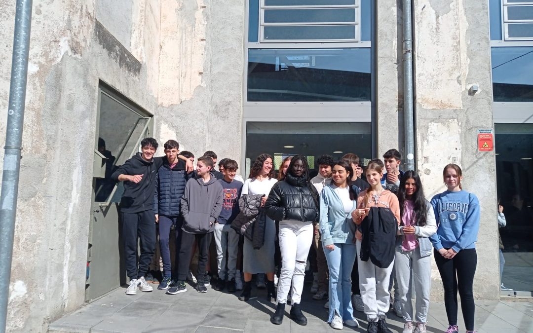 ELS ALUMNES DE 4t d’ESO VISITEM EL FIRA GUIA’T. ROCA UMBERT.